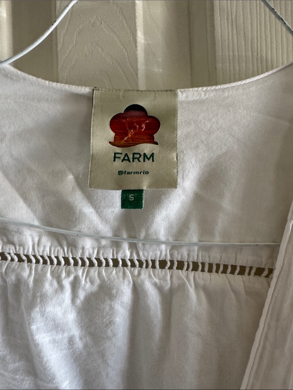Farm Rio Cropped Embroidered top - Picture 3 of 7